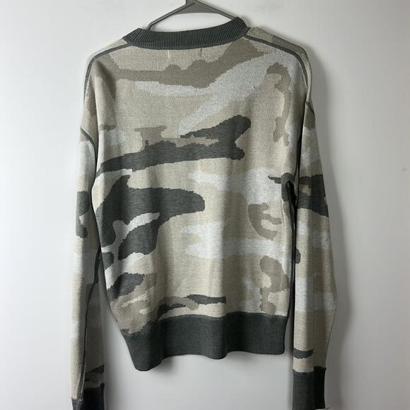 John + Jenn Sweater - Women's Medium - Picture 5 of 5